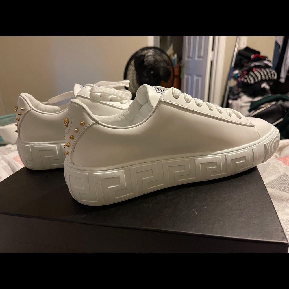Brand new men’s VERSACE SHOES size 8.